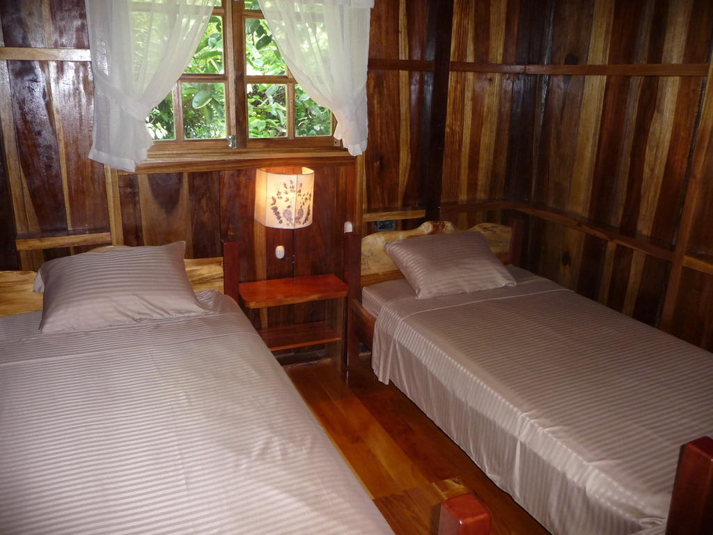 Topos Tree House Cahuita Szoba fotó